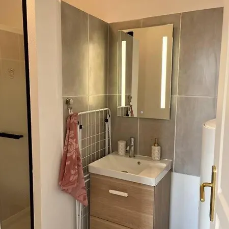 Apartamento T1 *